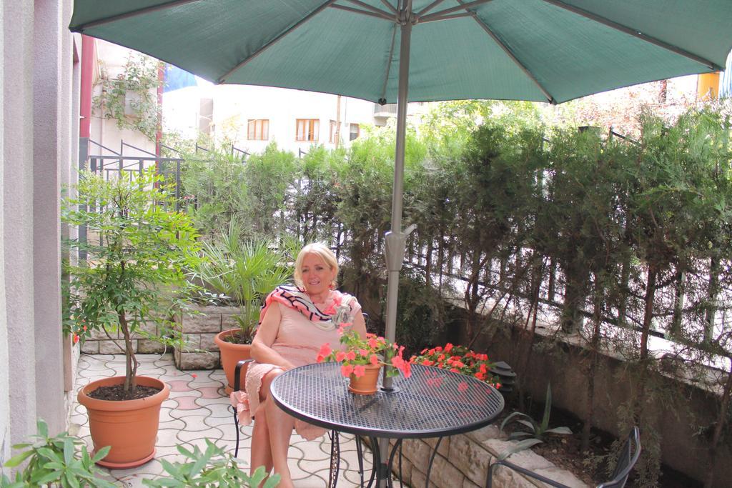 Apartment Vake Tbilisi Exterior foto