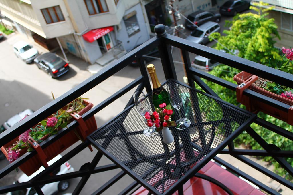 Apartment Vake Tbilisi Exterior foto